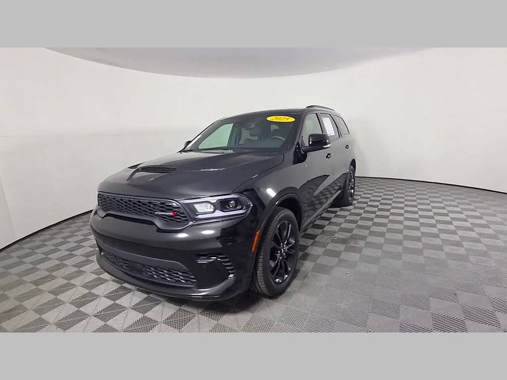 Used 2025 Dodge Durango GT AWD/4WD image 48