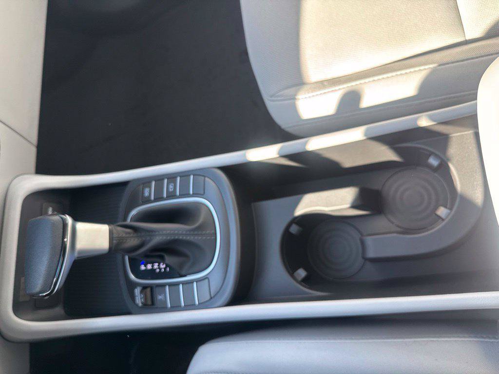 New 2027 Hyundai Kona SE AWD/4WD image 17