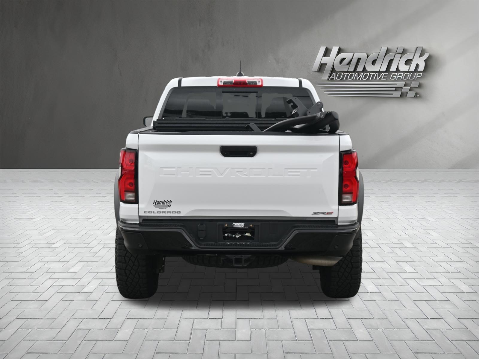 Used 2024 Chevrolet Colorado ZR2 w/ ZR2 Convenience Package III AWD/4WD image 9