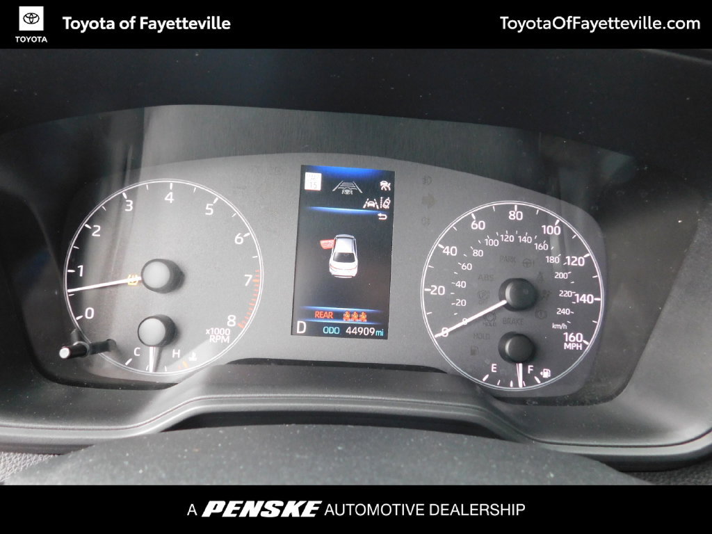 Used 2025 Toyota Corolla LE FWD image 6