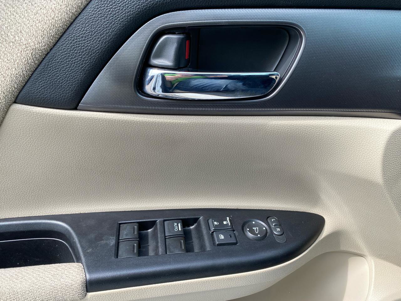 Used 2013 Honda Accord LX image 14
