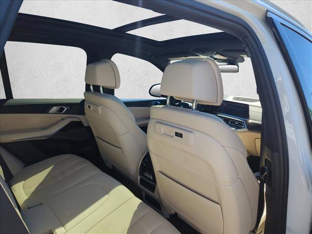 Used 2021 BMW X5 xDrive40i w/ Premium Package image 22