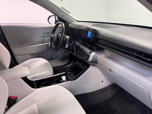 Used 2024 Hyundai Kona SEL w/ Convenience Package image 12