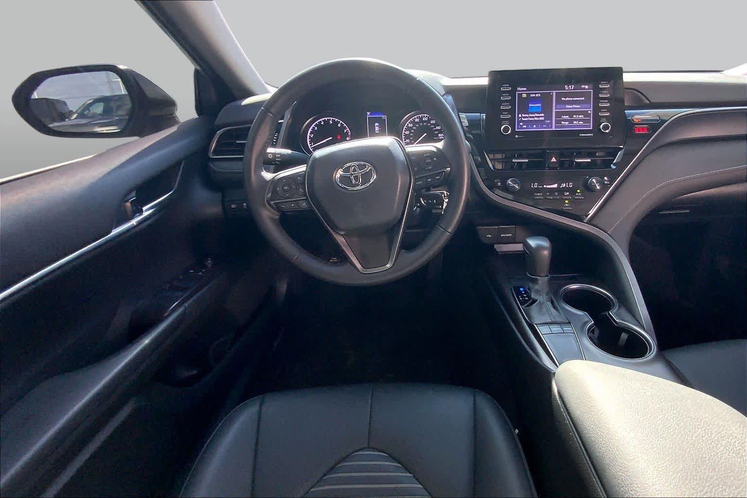 Used 2024 Toyota Camry SE FWD image 6