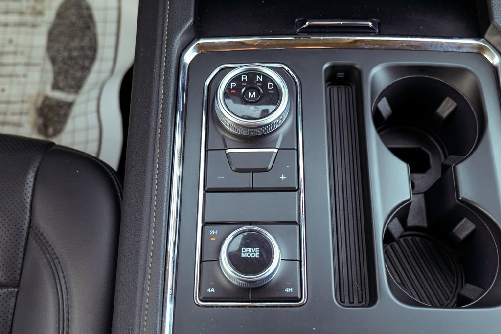 Used 2024 Ford Expedition XLT image 47