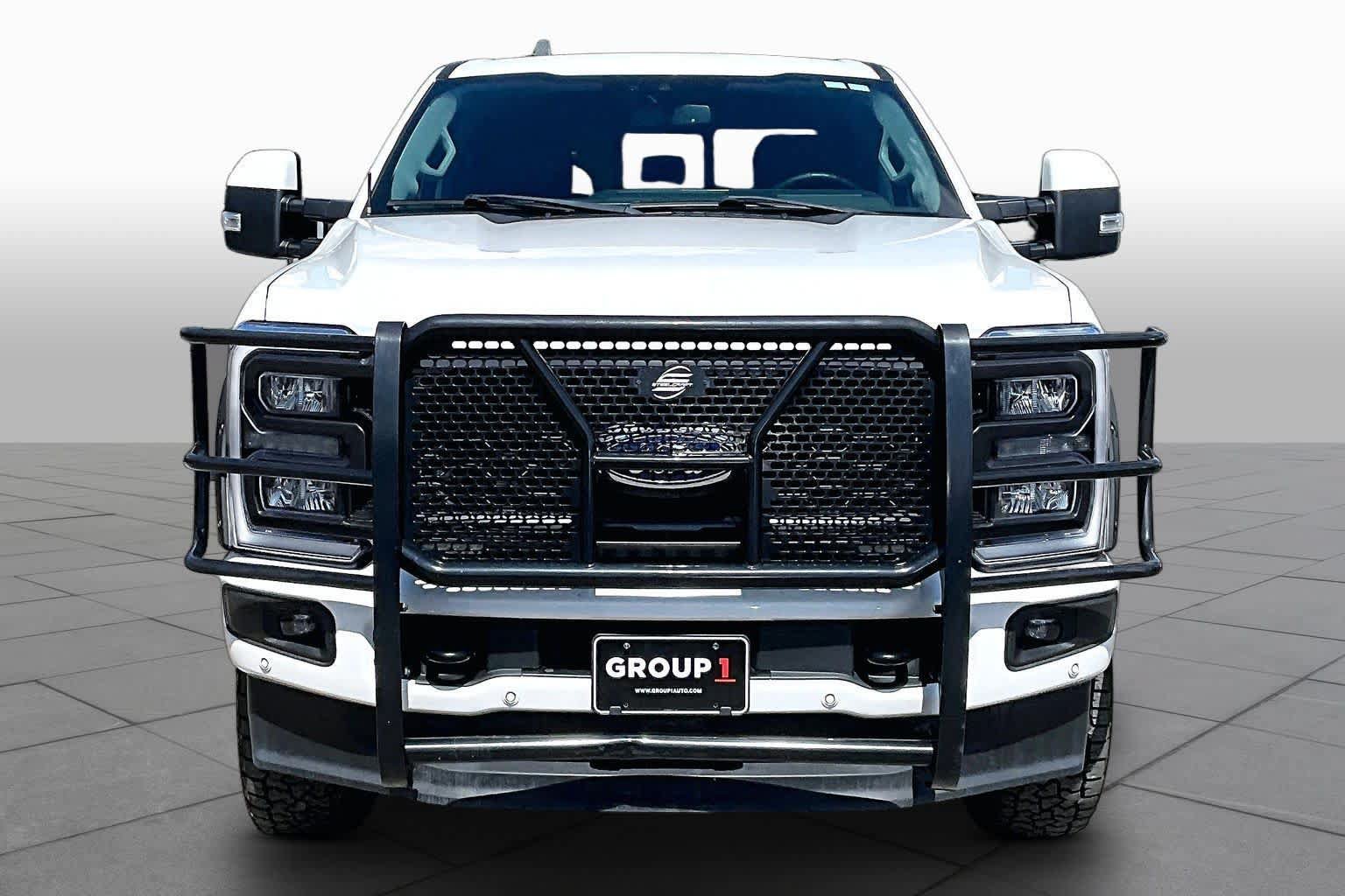 Used 2023 Ford F350 Lariat w/ Lariat Ultimate Package AWD/4WD image 4