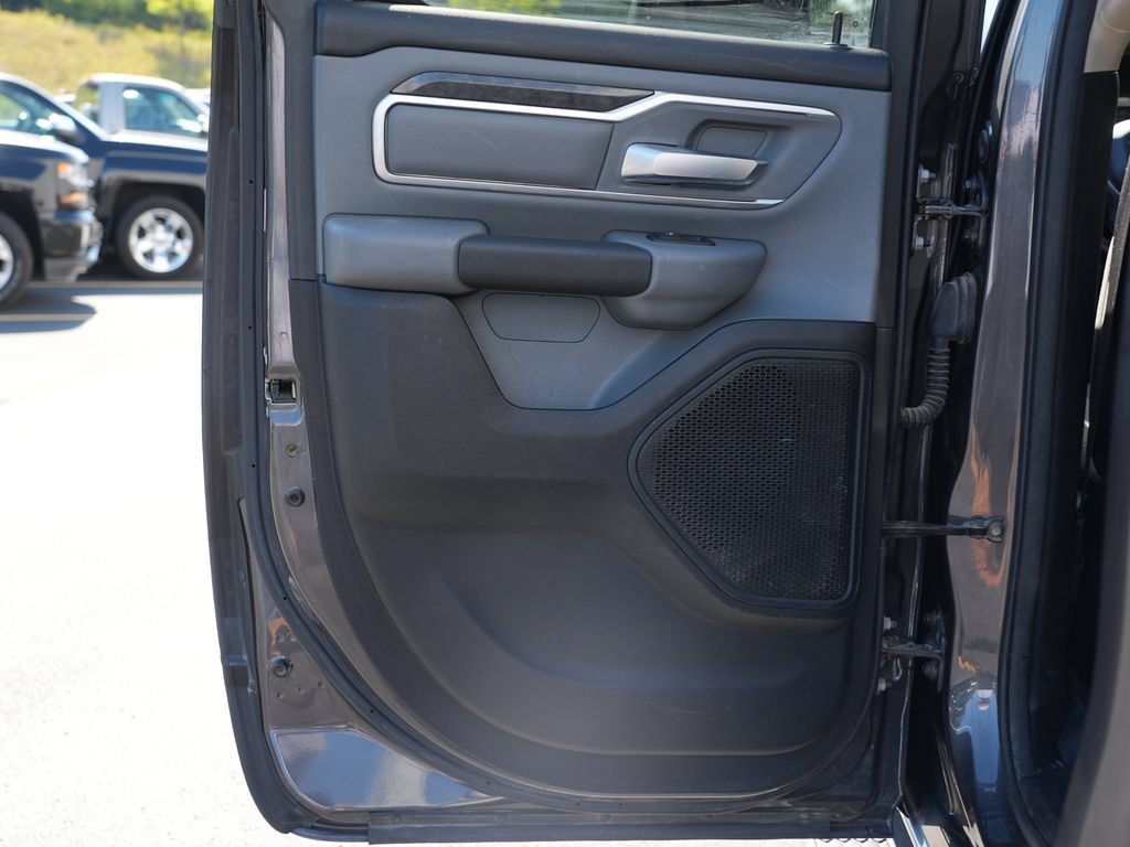 Used 2019 RAM 1500 Big Horn AWD/4WD image 18