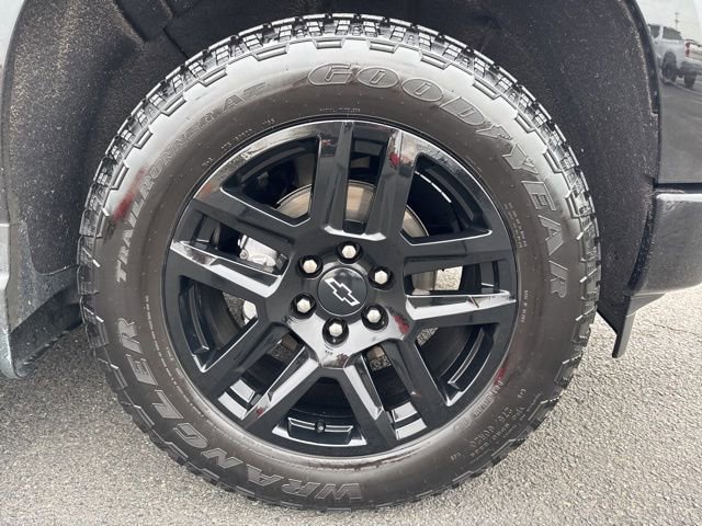 Used 2023 Chevrolet Silverado 1500 RST w/ Z71 Off-Road Package image 3