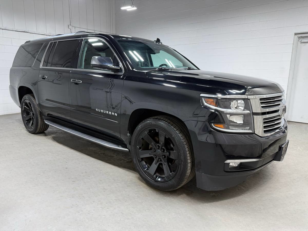 Used 2020 Chevrolet Suburban Premier image 3