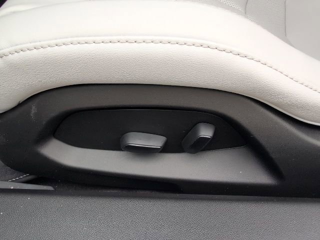 New 2026 Chevrolet Corvette Stingray Coupe w/ Z51 Performance Package image 7