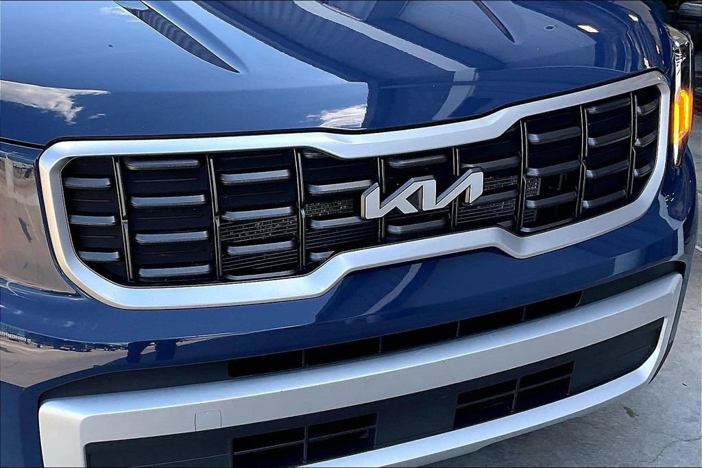 Used 2025 Kia Telluride S FWD image 30