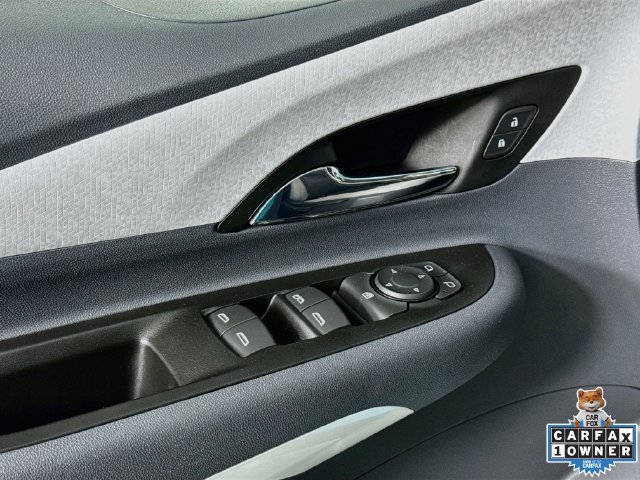 Used 2021 Chevrolet Bolt Premier w/ Infotainment Package FWD image 18