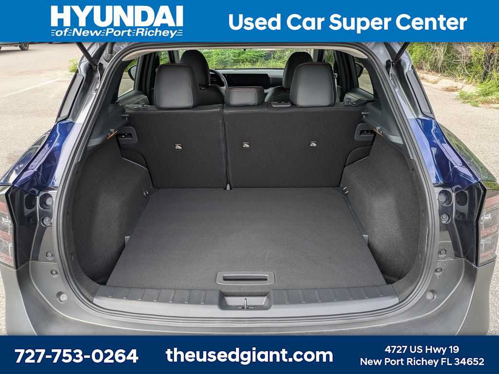 Used 2025 Nissan Kicks SR FWD image 12