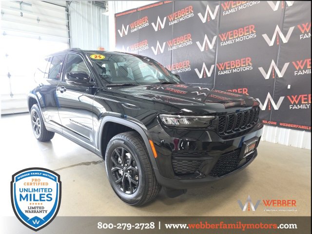 New 2025 Jeep Grand Cherokee Altitude