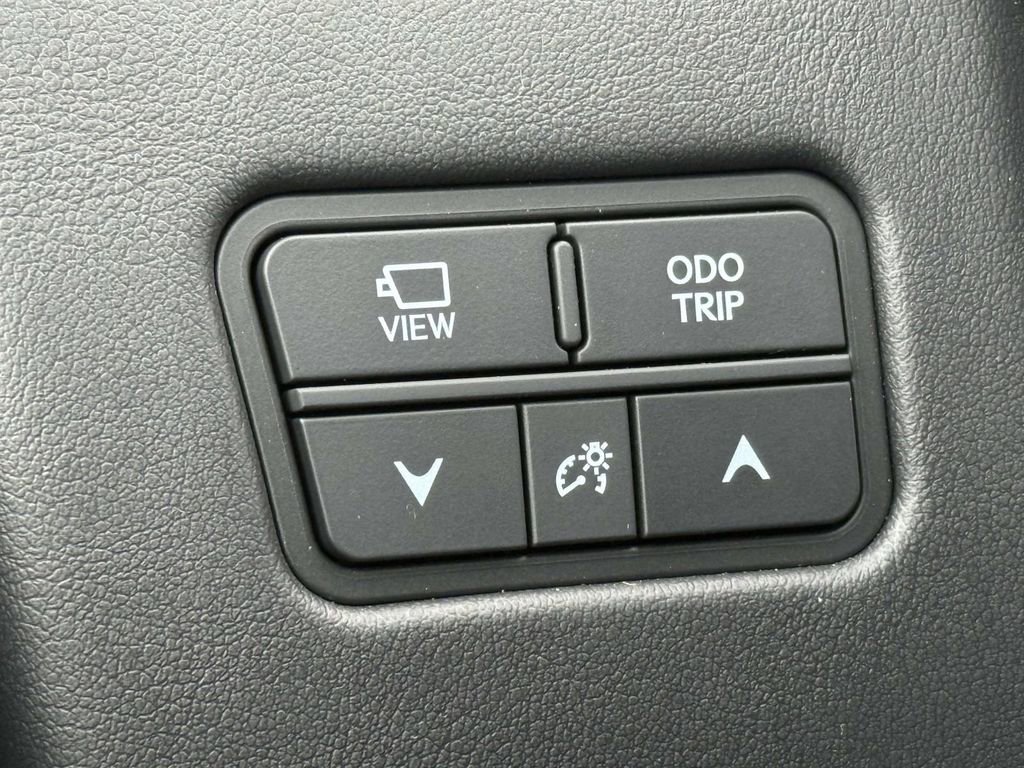 Used 2022 Lexus LX 600 4WD w/ Appearance Package image 23