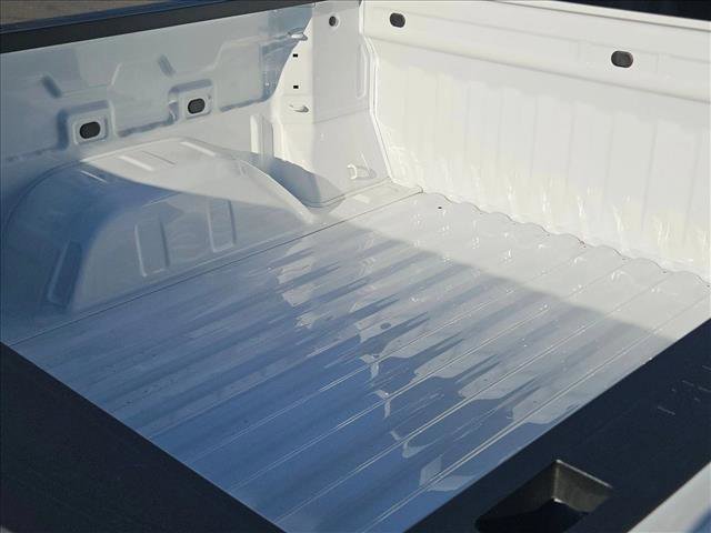 Used 2024 Chevrolet Silverado 1500 Custom image 6