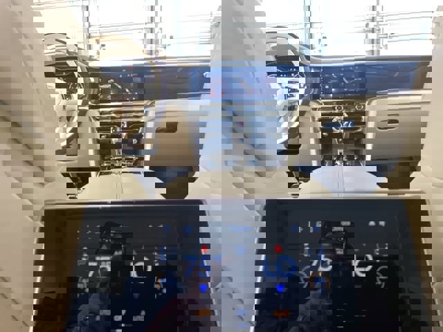 Used 2021 Bentley Flying Spur W12 image 6