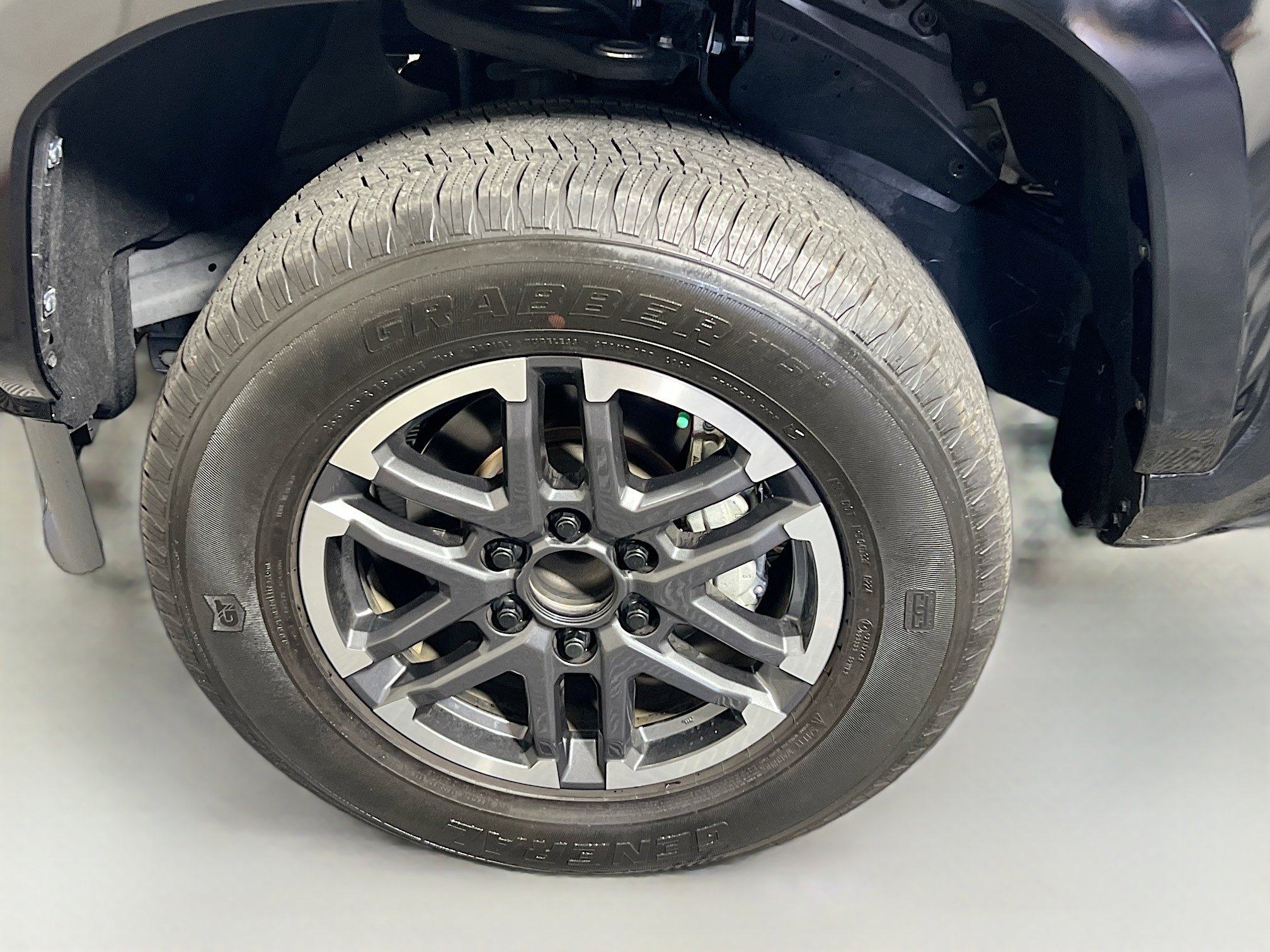 Used 2024 Toyota Tacoma TRD Sport image 13