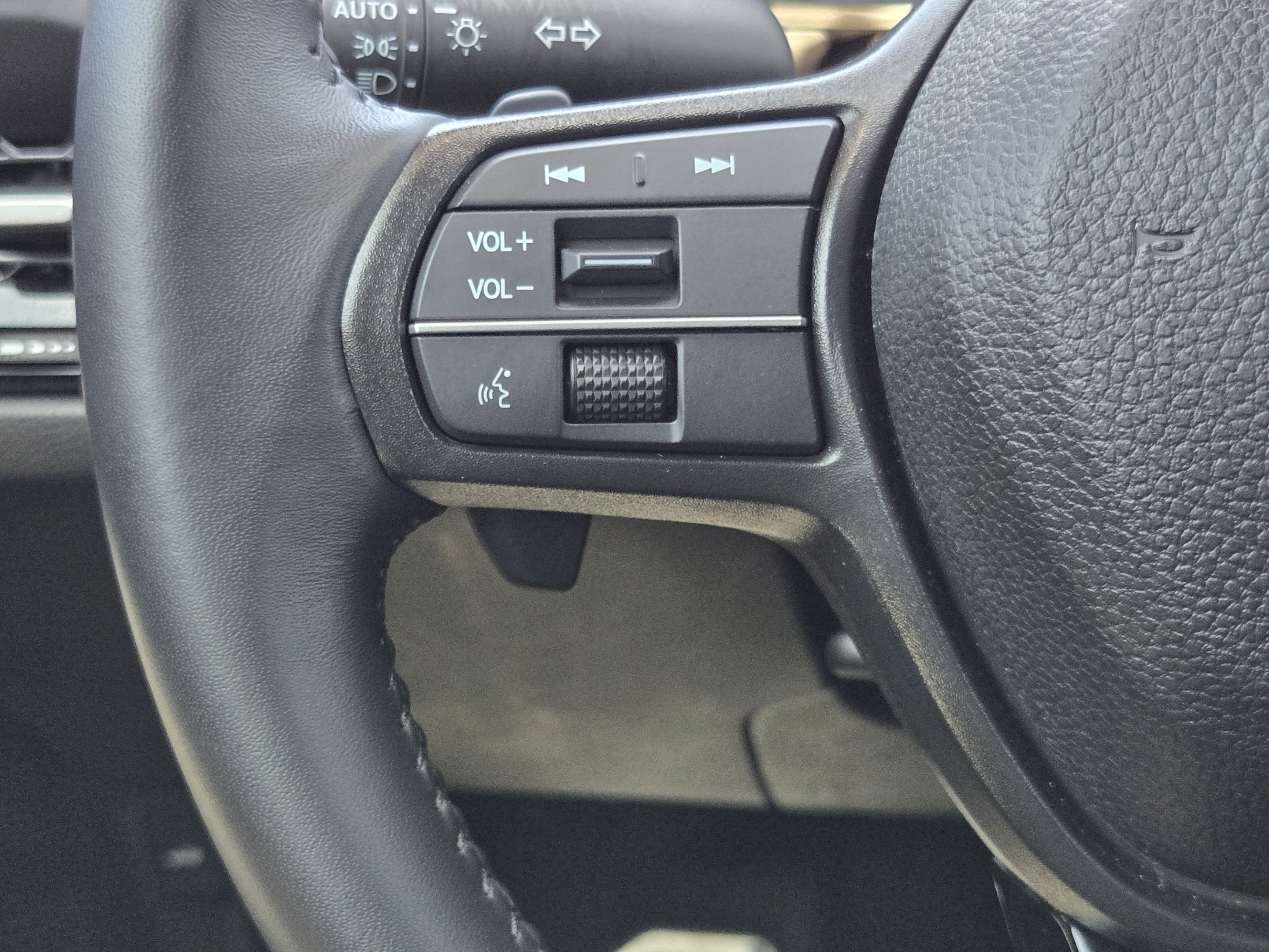 Certified 2024 Honda Accord Sport image 25
