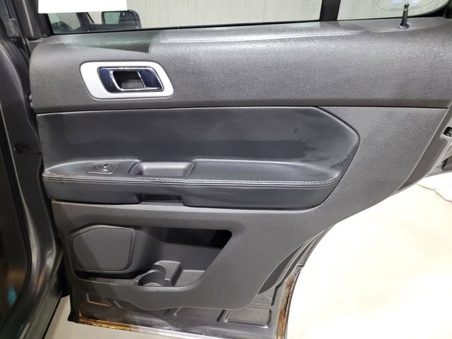 Used 2014 Ford Explorer XLT w/ Equipment Group 202A image 48