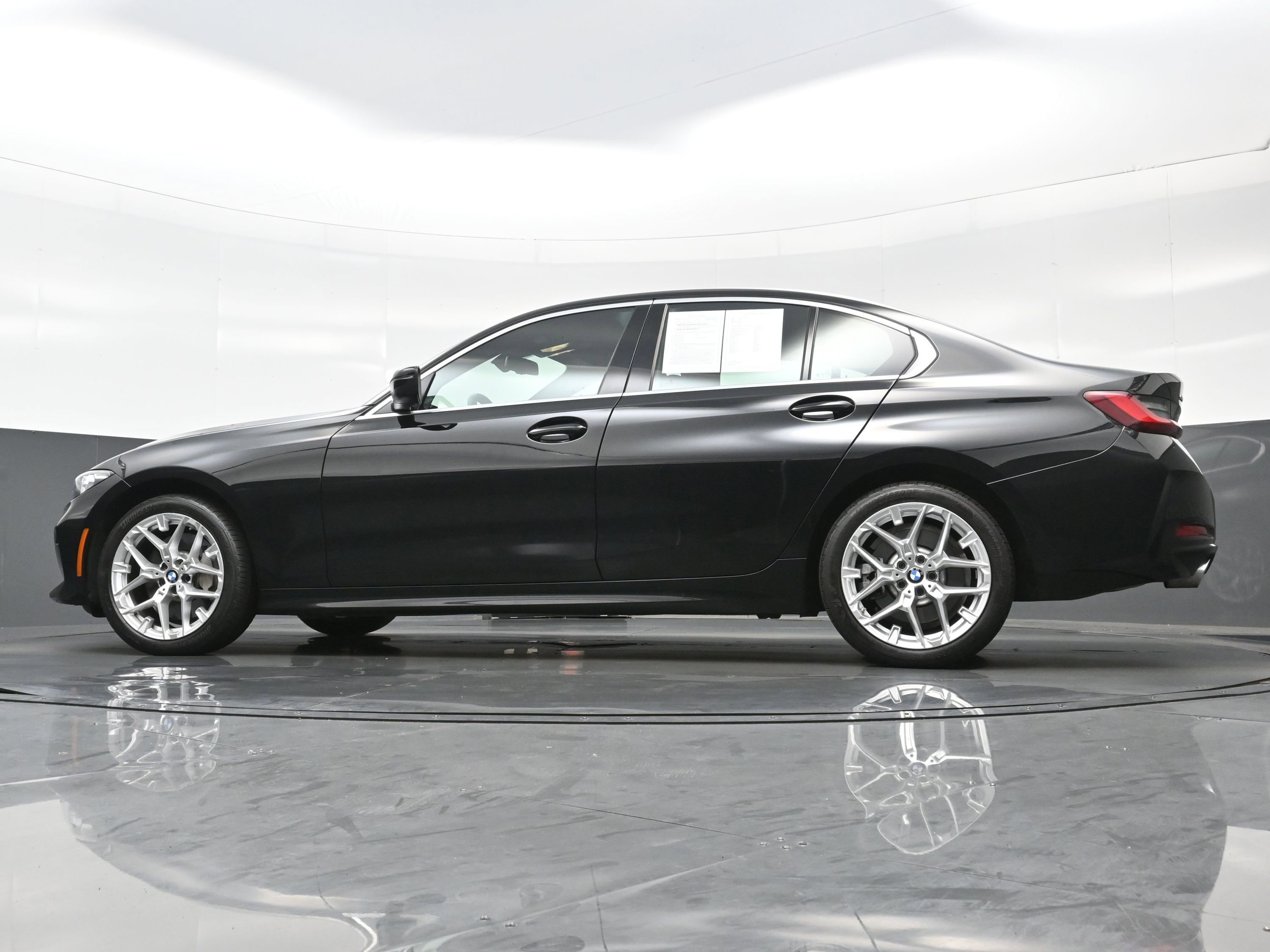 Used 2025 BMW 330i xDrive Sedan image 29