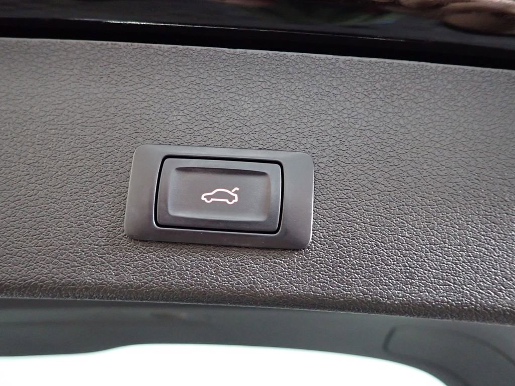 Used 2015 Audi Q5 3.0T Premium Plus w/ Technology Package image 18