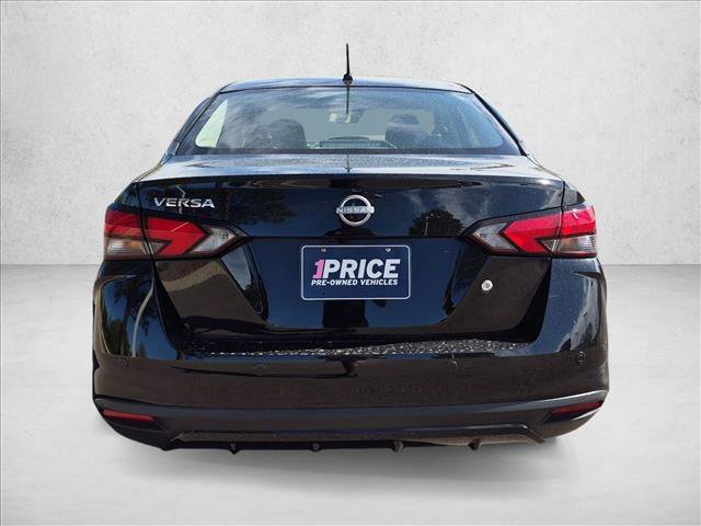 Used 2017 Nissan Versa SV FWD image 6