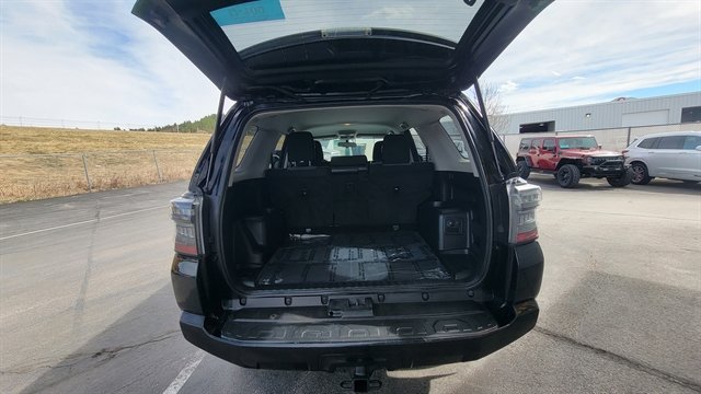 Used 2018 Toyota 4Runner SR5 image 59