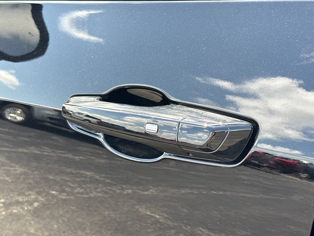 New 2027 GMC Terrain Elevation w/ Technology Package II AWD/4WD image 13