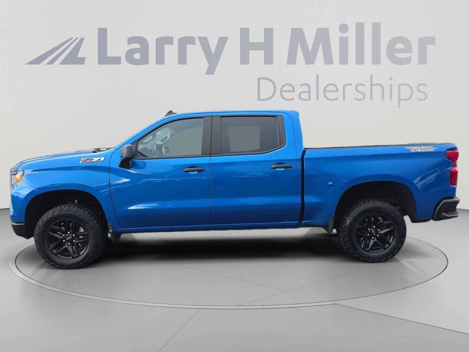 Certified 2024 Chevrolet Silverado 1500 Custom Trail Boss AWD/4WD image 5