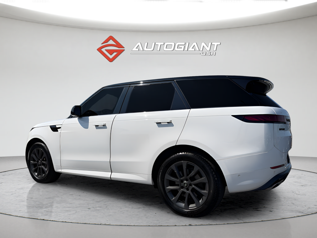 Used 2023 Land Rover Range Rover Sport SE Dynamic AWD/4WD image 4