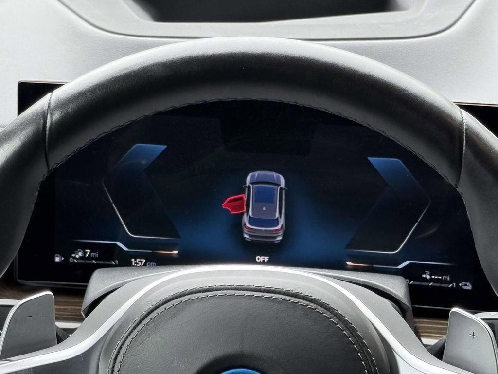 Used 2024 BMW X5 xDrive50e w/ M Sport Package image 21