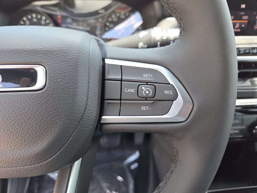 New 2026 Jeep Compass Latitude AWD/4WD image 33