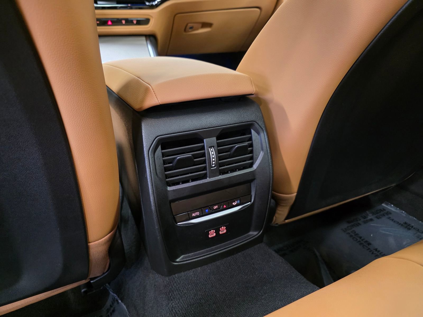 Used 2025 BMW 330i xDrive Sedan w/ Premium Package image 29