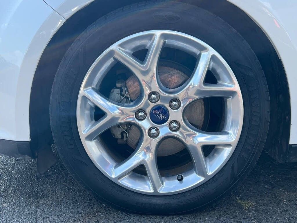 Used 2014 Ford Focus Titanium image 30