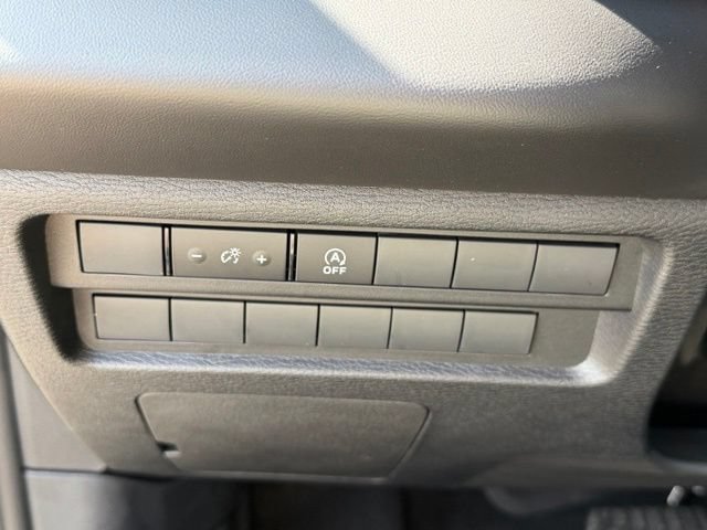 New 2026 Mitsubishi Outlander LE FWD image 32