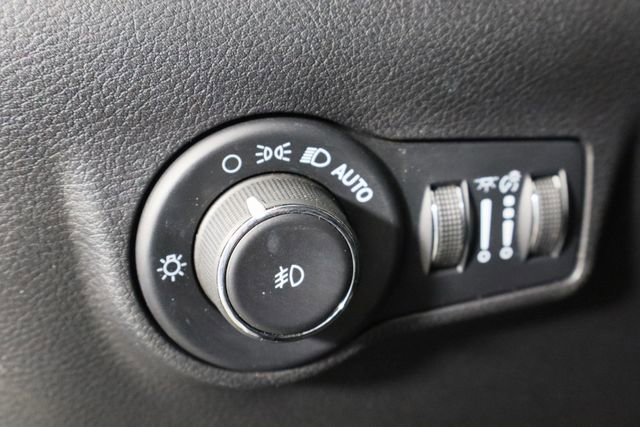 Used 2022 Jeep Compass Latitude AWD/4WD image 22