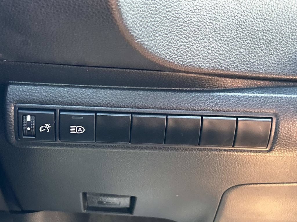 Used 2024 Toyota Corolla LE FWD image 24