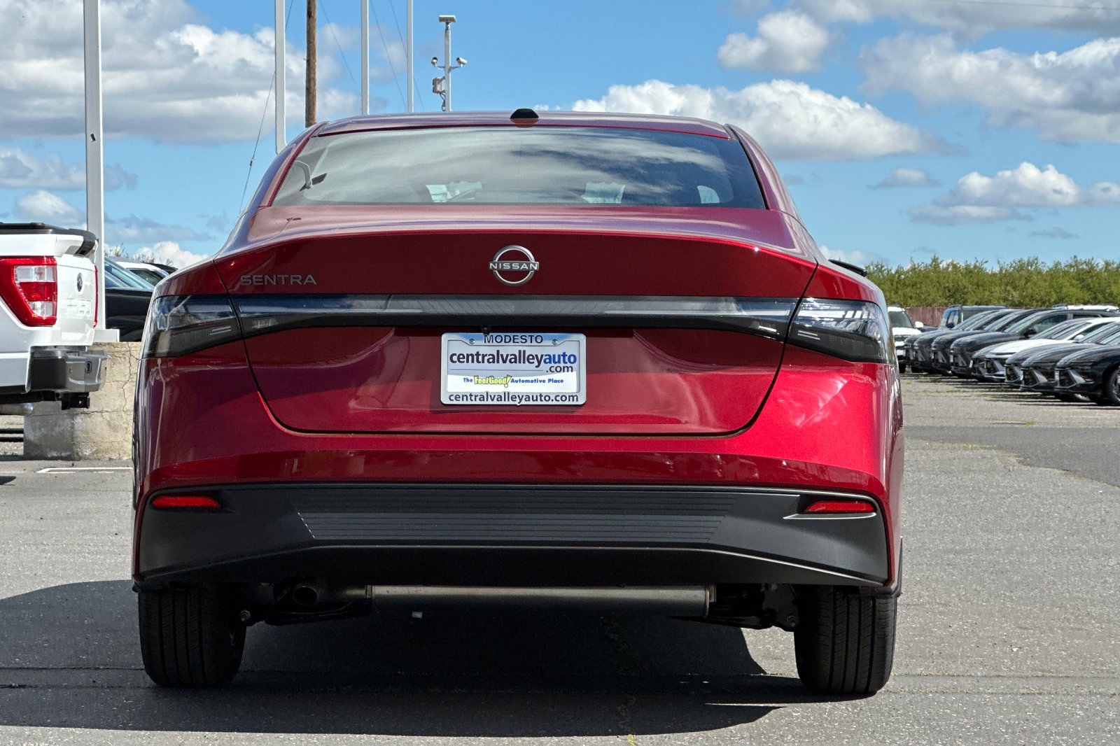 New 2026 Nissan Sentra SV w/ SV Convenience Package FWD image 5