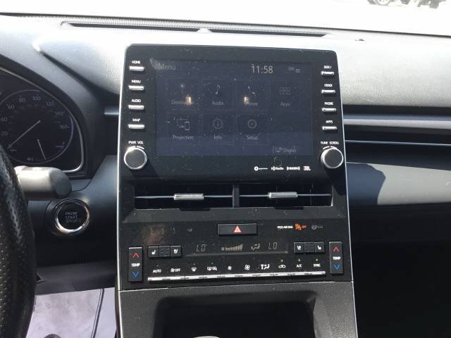 Used 2019 Toyota Avalon Touring FWD image 16