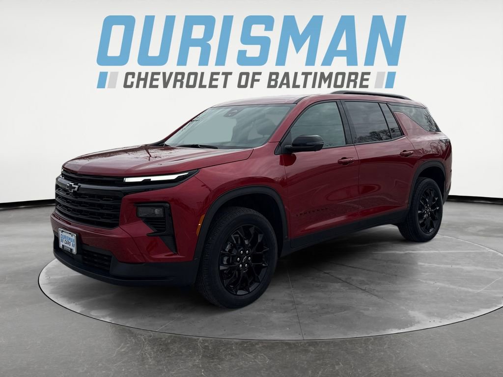 Used 2025 Chevrolet Traverse LT w/ Midnight/Sport Edition FWD image 2