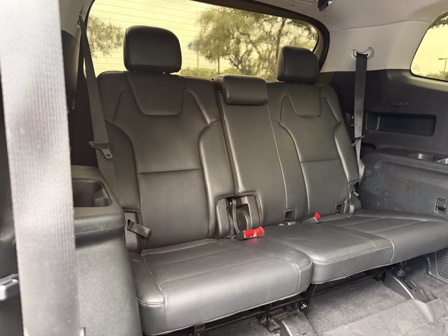Used 2020 Kia Telluride SX w/ Towing Package FWD image 19