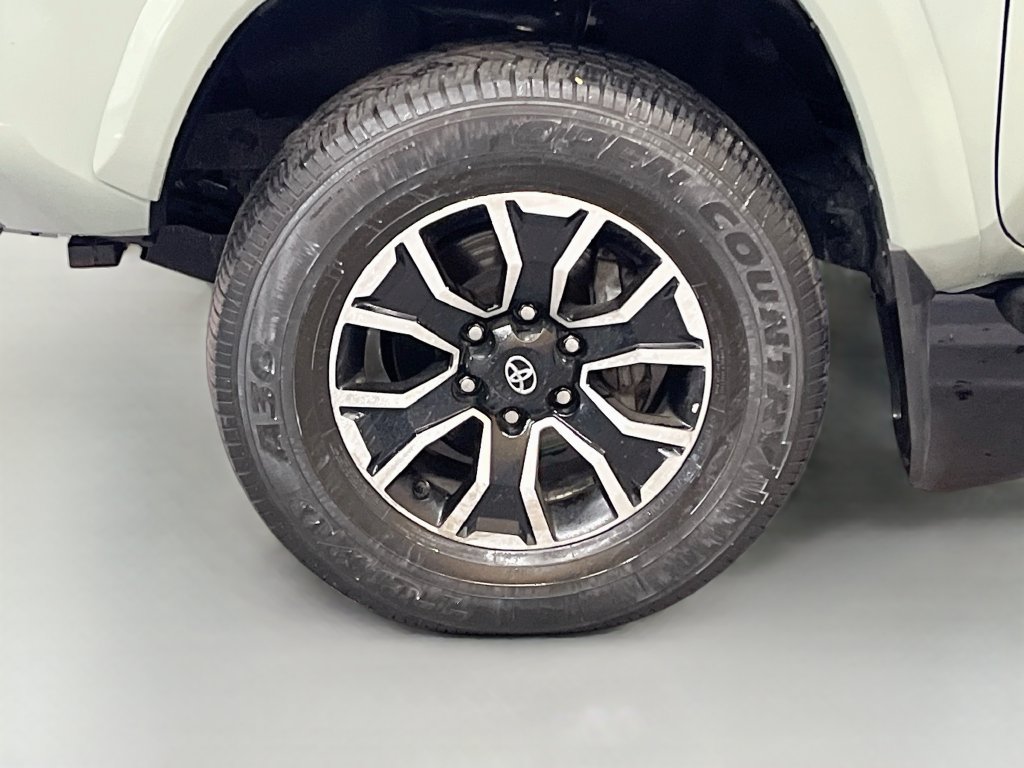 Used 2023 Toyota Tacoma TRD Sport w/ Advanced Technology Package AWD/4WD image 30