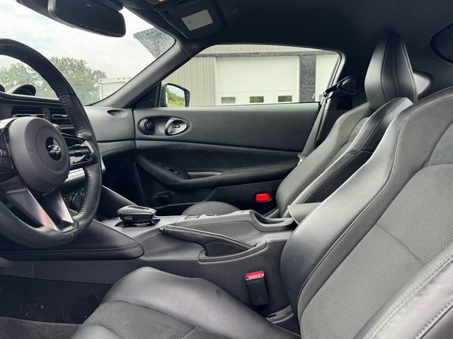 Used 2023 Nissan Z w/ Floor Mat Package (L93) RWD image 9