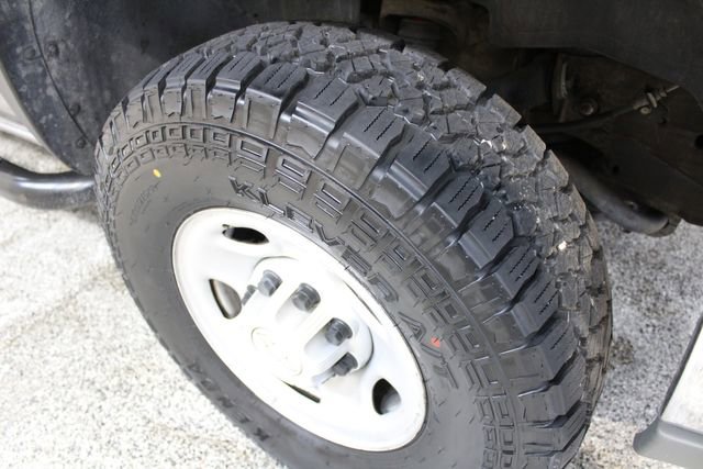 Used 2006 Chevrolet Silverado 2500 W/T w/ Heavy-Duty Power Package image 26