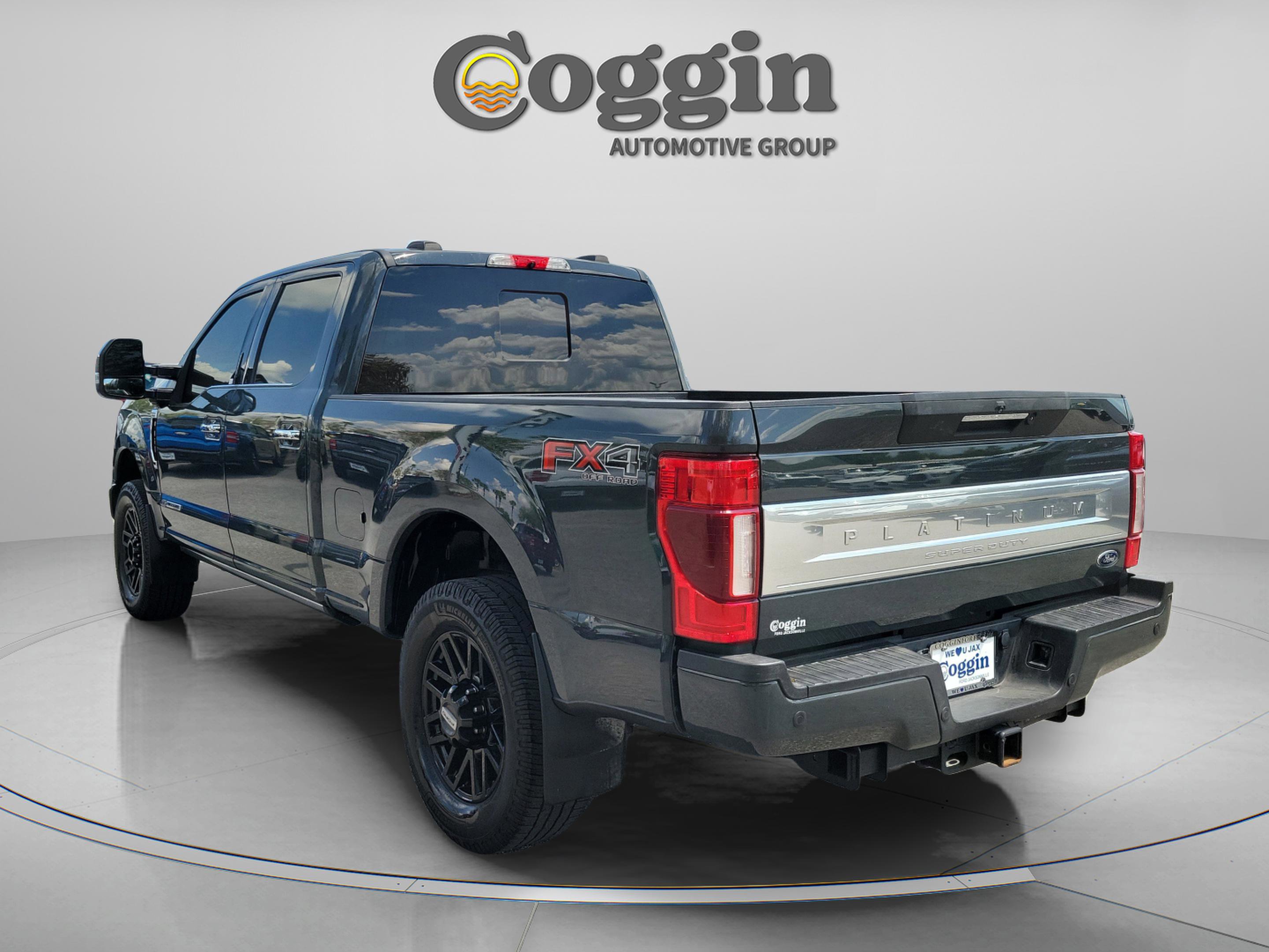 Used 2021 Ford F350 Platinum w/ FX4 Off-Road Package AWD/4WD image 2