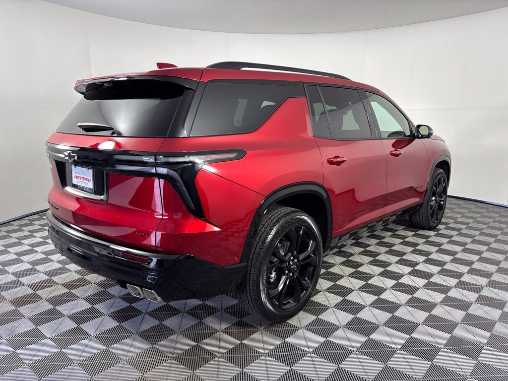 New 2027 Chevrolet Traverse RS w/ LPO, Floor Liner Package AWD/4WD image 5