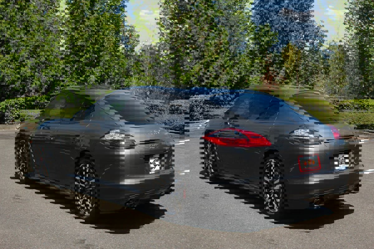 Used 2013 Porsche Panamera GTS image 5