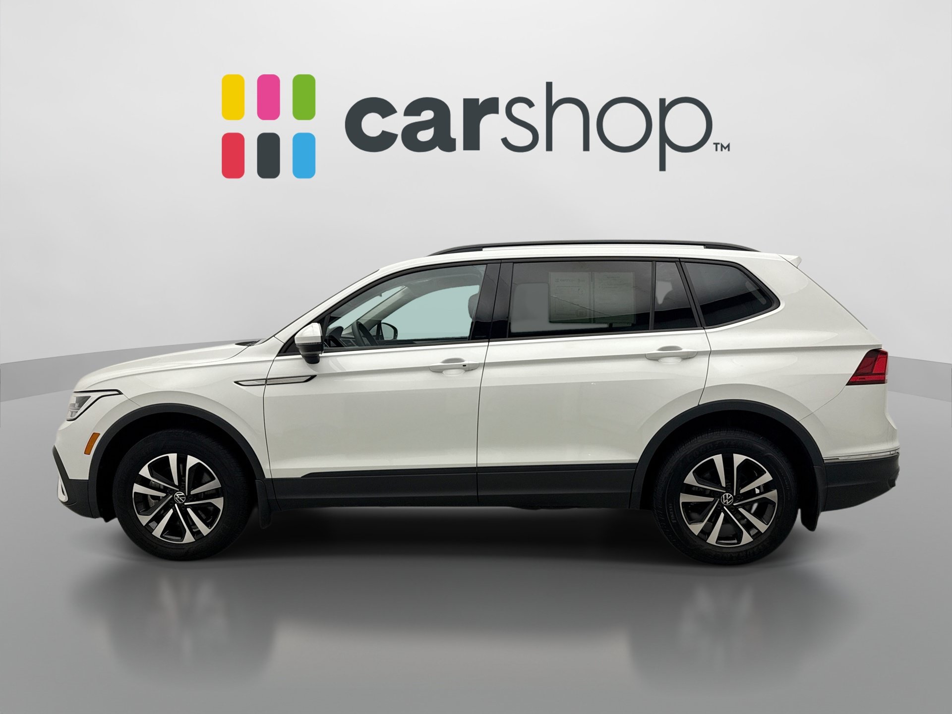 Used 2023 Volkswagen Tiguan S AWD/4WD image 2