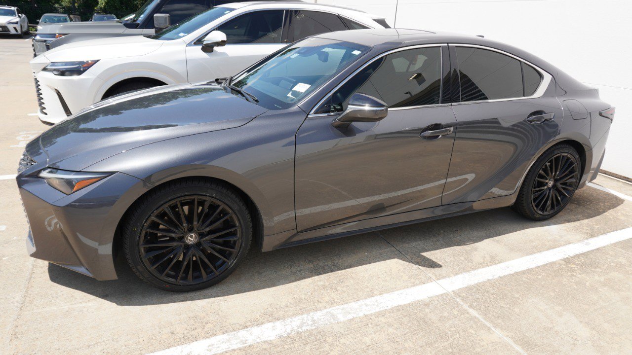 Used 2023 Lexus IS 300 w/ Premium Package RWD image 4